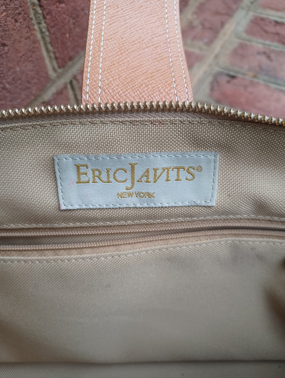 Eric Javitz Squishee Straw Tote with Tan Leather Trim - Picture 4 of 5